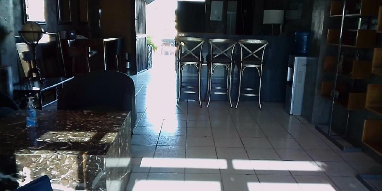 Hotelito Inn Aeropuerto Santa Anita  外观 照片